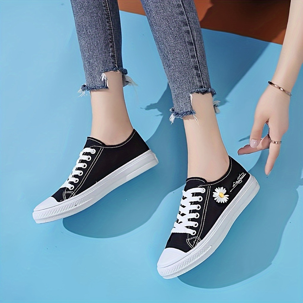 womens daisy pattern canvas sneakers casual lace up low top flat skate shoes all match walking trainers details 1